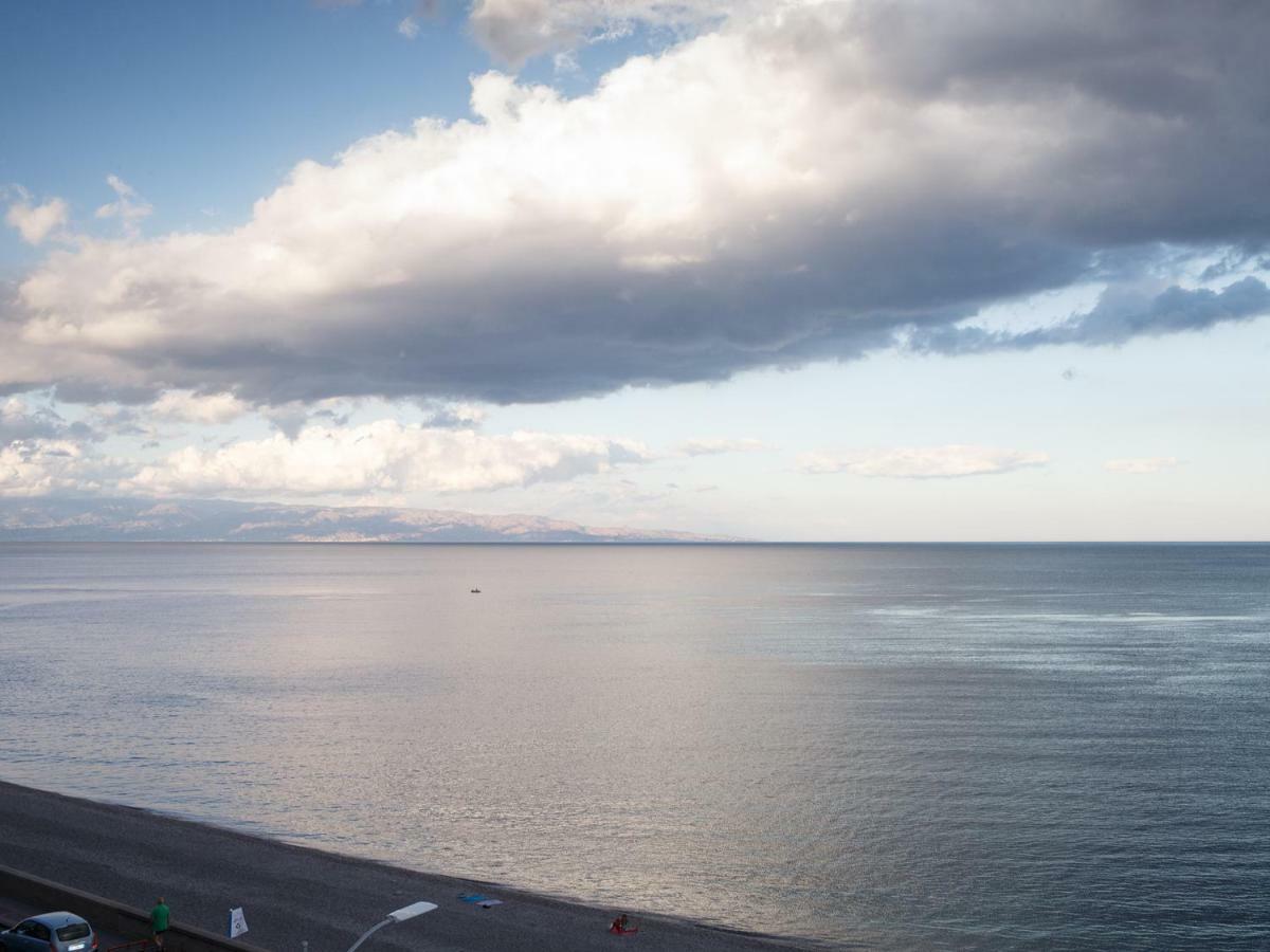 サンタ・テレーザ・ディ・リーヴァMarina Di Savocaアパートメント エクステリア 写真