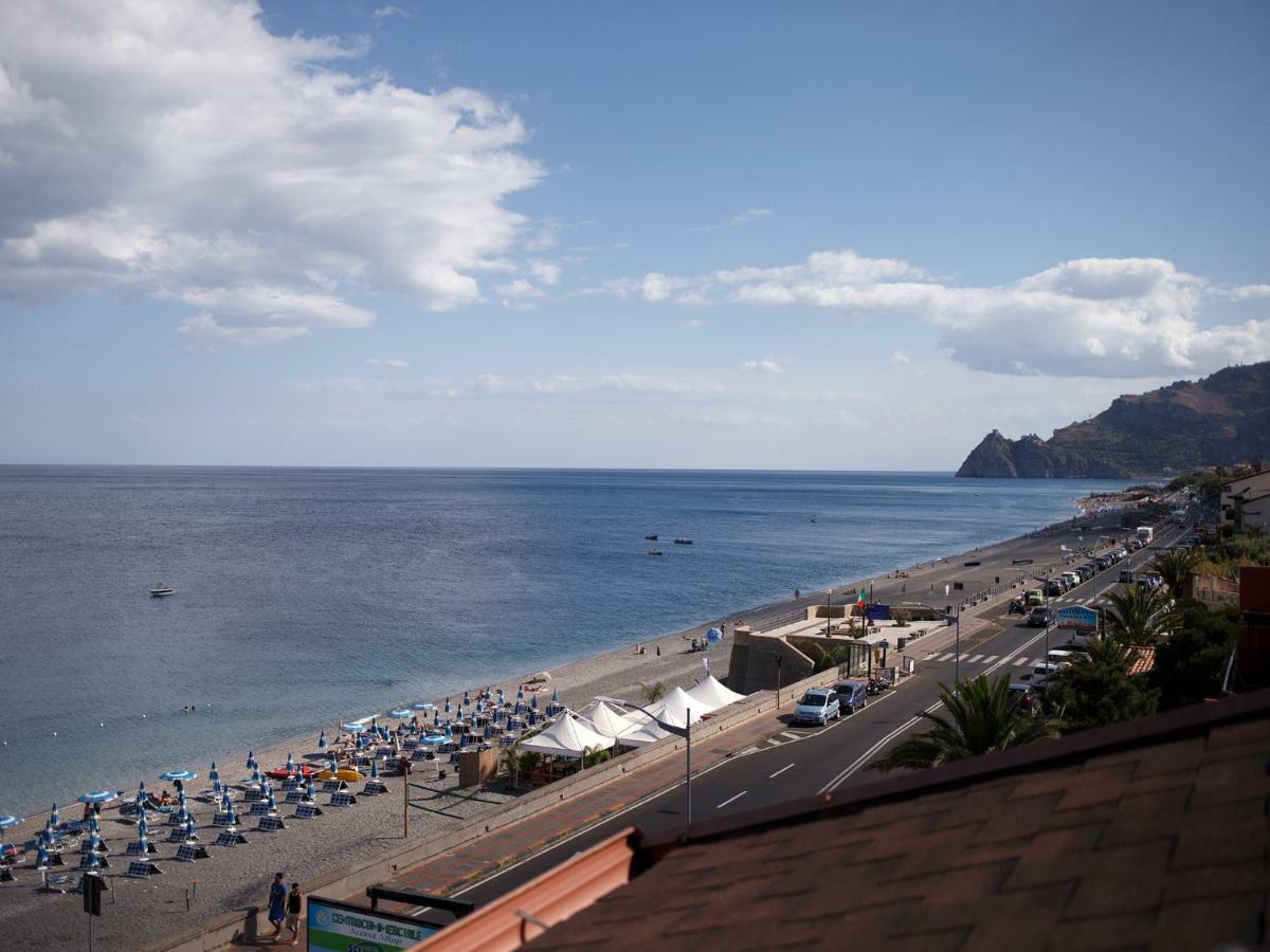 サンタ・テレーザ・ディ・リーヴァMarina Di Savocaアパートメント エクステリア 写真